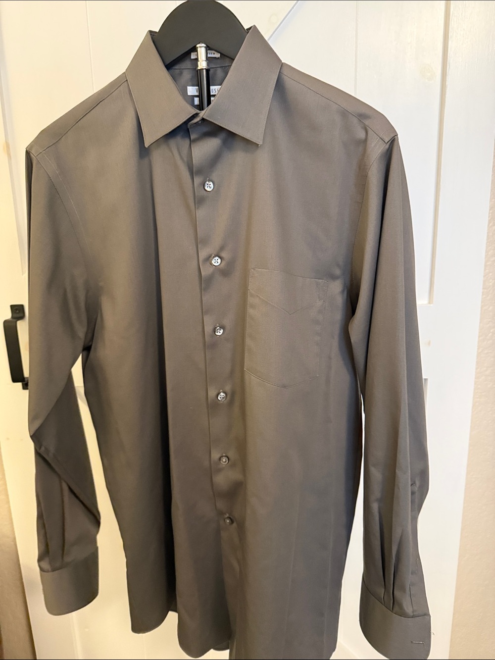 Van Heusen Men's Gray Long-Sleeve Dress Shirt